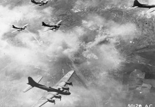 Luftangriff Schweinfurt B 17 Bomber 1943